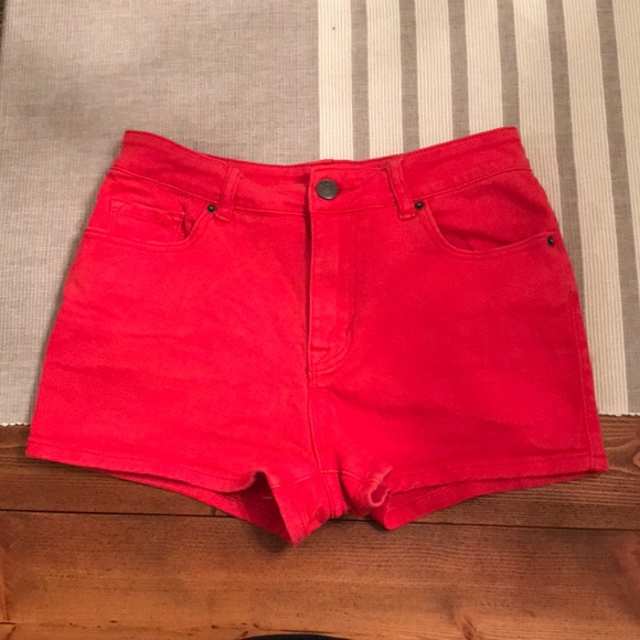 BDG Pants - BDG women’s high rise Erin 5 pocket denim shortie
